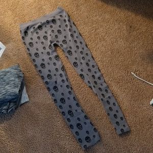 Skeleton more like Halloween leggings